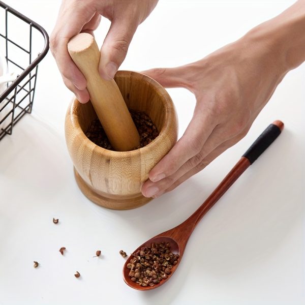 Premium Wooden Garlic Mincer & Pepper Grinder – Hand-Cranked Spice Mill for Herbs, Seeds, Avocado Sauce & Pills – Ergonomic, No Electricity Needed - Image 2
