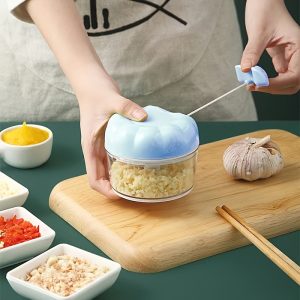 1pc Multifunctional Manual Garlic Grinder & Meat Chopper – Essential Hand-Powered Kitchen Gadget for Easy Food Prep