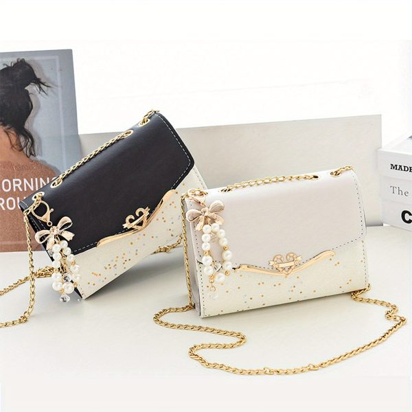 Women’s White Crossbody Bag with Gold Chain Strap & Bow Charm – Lightweight Clutch Purse with Tassel Detail – Ideal Gift for Christmas, Birthdays & Holidays - Image 4